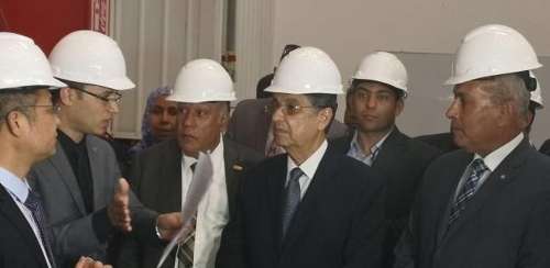 埃及電力部長：加強(qiáng)輸電網(wǎng)絡(luò)