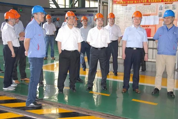 高溫氣冷堆示范工程現(xiàn)場(chǎng)指揮部蒸發(fā)器項(xiàng)目專題協(xié)調(diào)會(huì)在哈電集團(tuán)重裝公司召開