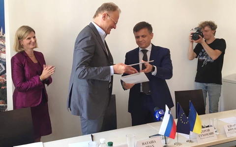 斯洛文尼亞在日托米爾建造的11兆瓦太陽能發(fā)電廠