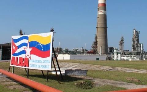 PDVSA與康菲石油公司陷入絕望的競(jìng)爭(zhēng)，以阻止衰落