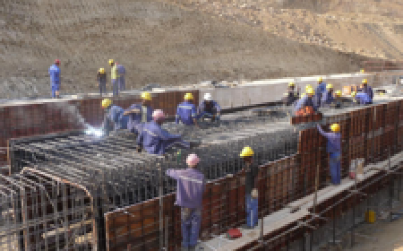 贊比亞下凱富峽水電站引水系統(tǒng)首倉(cāng)混凝土開(kāi)始澆筑