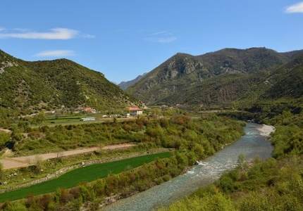 歐洲經(jīng)委會呼吁阿爾巴尼亞解決垃圾場問題，其超越水電