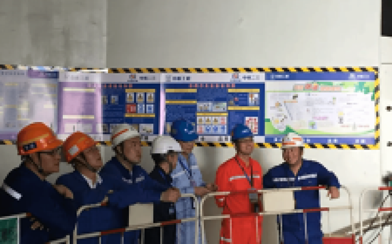 田灣核電5號機(jī)組二環(huán)蒸汽發(fā)生器吊裝就位！