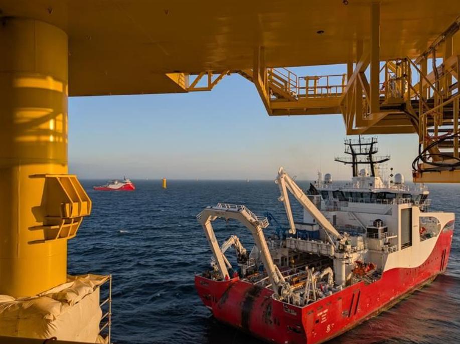 德國960兆瓦海上風(fēng)電場(chǎng)所有陣列間電纜已全部安裝到位