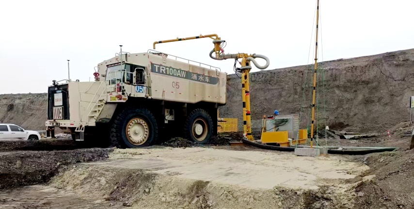 扎哈淖爾露天煤礦智能加注灑水系統(tǒng)投運(yùn)