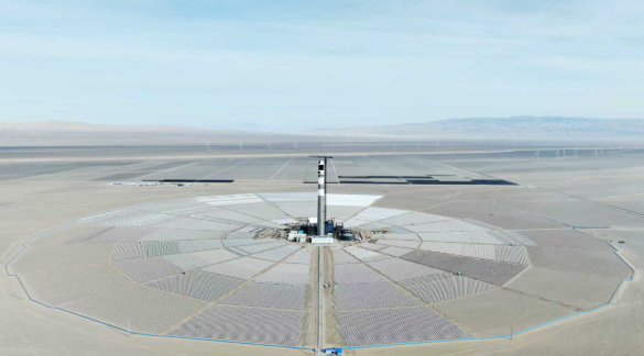 中電建若羌光熱項(xiàng)目吸熱器吊裝圓滿完成