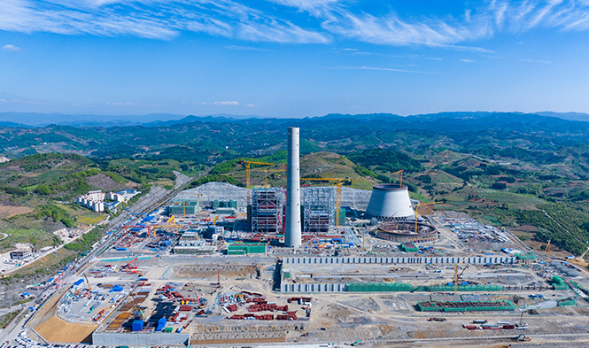 中國(guó)能建湖南火電承建的貴州2×660兆瓦煤電項(xiàng)目1號(hào)機(jī)組發(fā)電機(jī)穿轉(zhuǎn)子一次成功